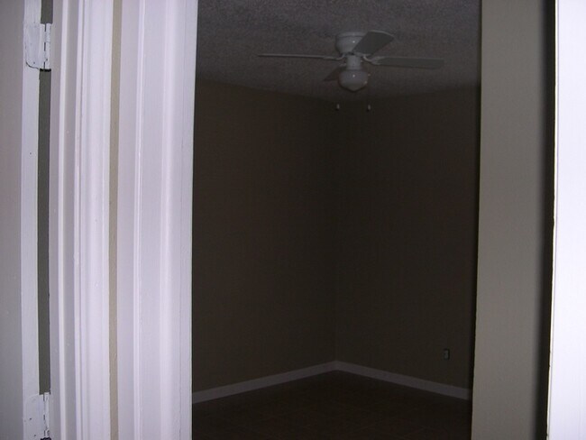 Building Photo - 3 Bedroom House in Garland, TX