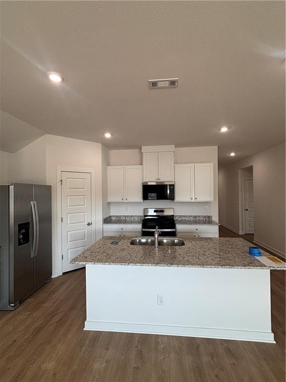 Building Photo - 3081 Laredo Ln