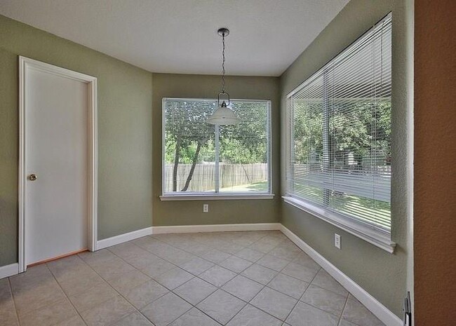 Building Photo - 6150 Jumano Ln