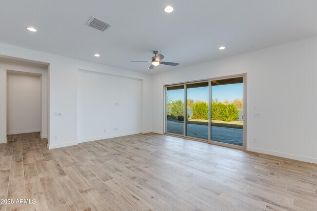 Building Photo - 18888 E Apricot Ln