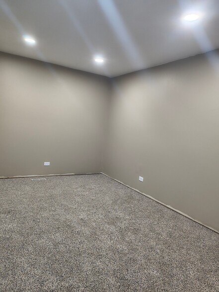 Building Photo - 1355 Blair Ln