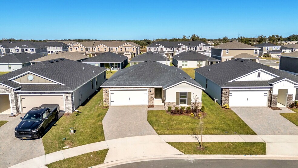 Building Photo - 809 Wedgewood St