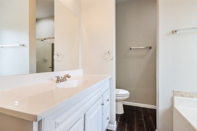 Building Photo - 22034 Willow Downs Dr
