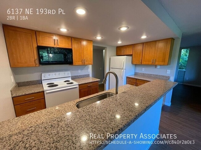Building Photo - 6137 NE 193rd Pl