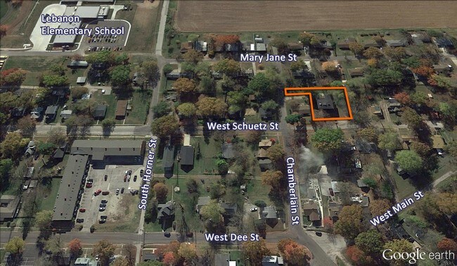 Building Photo - 608 W Schuetz St