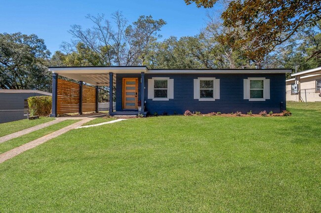 Building Photo - 1028 Calloway St