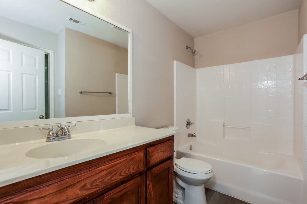 Building Photo - 129 Oriole Dr