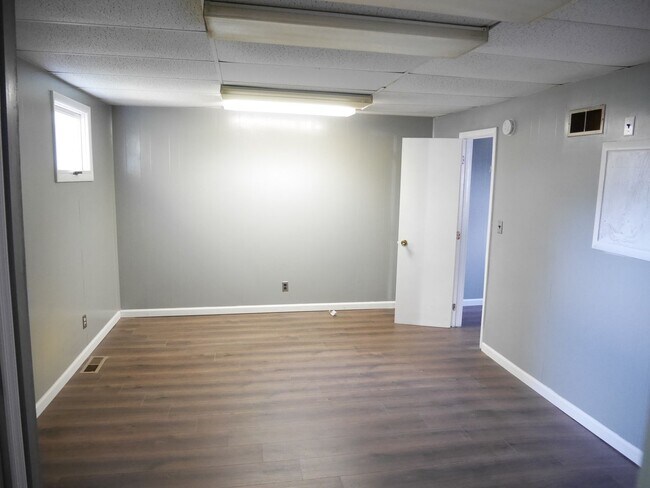 Building Photo - 1154SUA