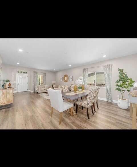 Building Photo - 955 Irem Way