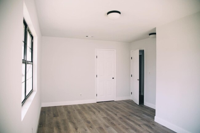 Building Photo - 8510 Western Dr