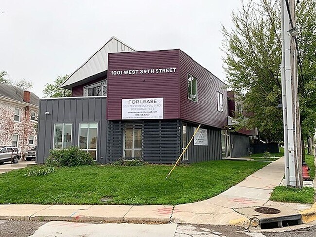 Building Photo - 1001 W 39th St