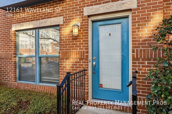 Building Photo - 12161 Waveland St