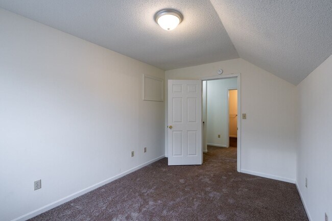 Building Photo - 4410-4412 Cheryl Ct.