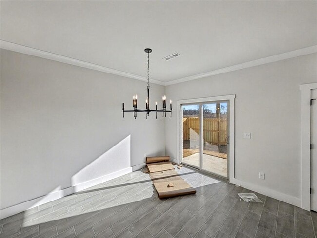 Building Photo - 6905 SW Basswood Ave