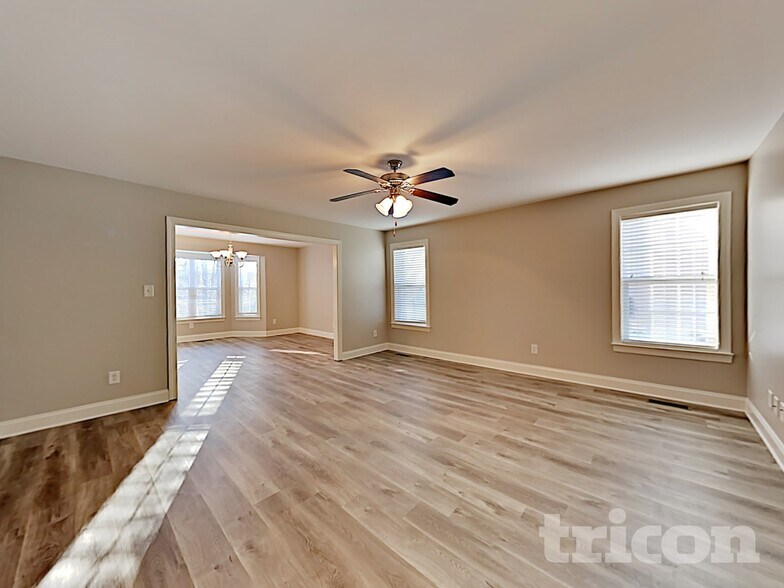 Building Photo - 1322 Sasswood Ln