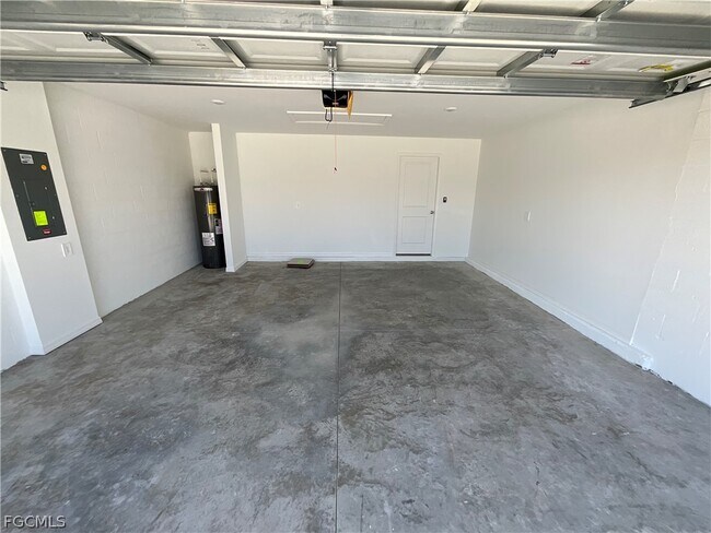 Building Photo - 17236 Cantu Ct