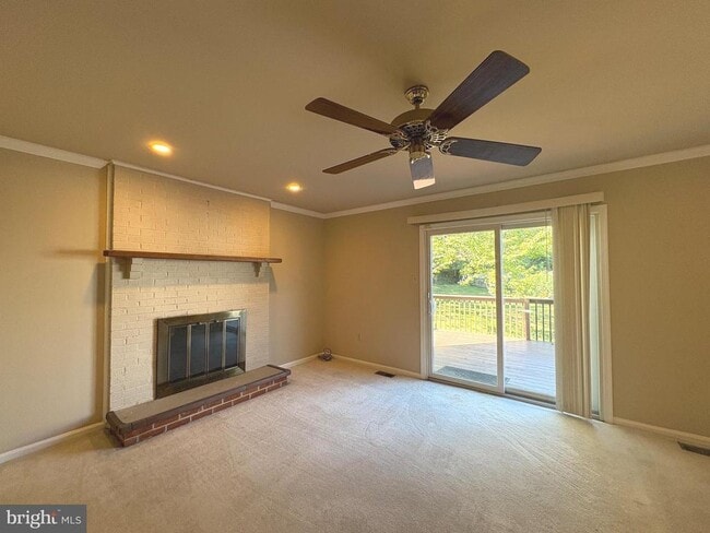Building Photo - 902 Kirby Dr