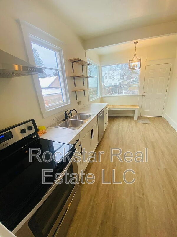 Building Photo - 5123 N Monroe St