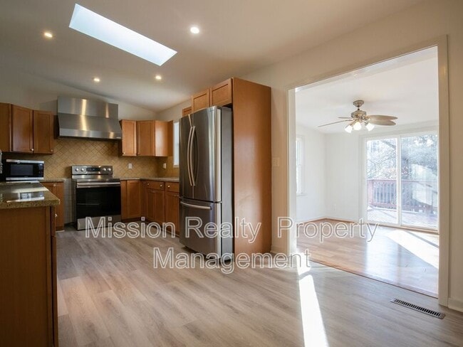 Building Photo - 1037 Mansfield Crossing Rd