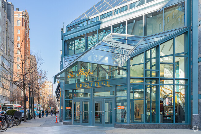 Entrance - The Residences at Two Liberty Place