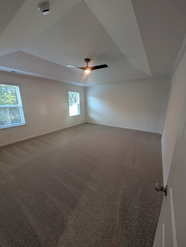 Building Photo - BRAND NEW 4BD/2.5 Home in the Stonebridge ...