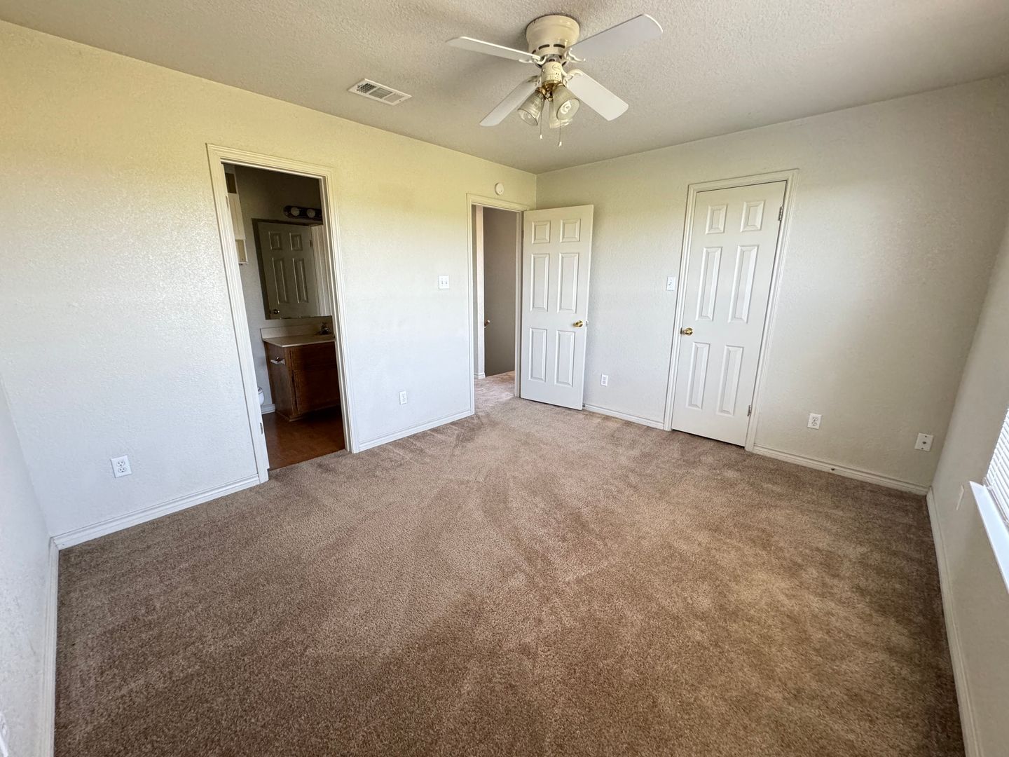 Building Photo - 2521 Schwald Rd