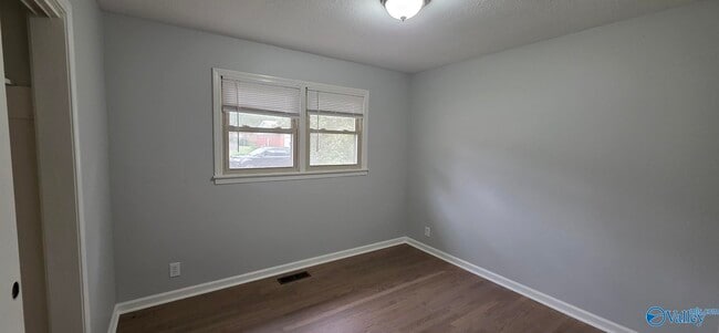 Building Photo - 3313 Teton Dr NW