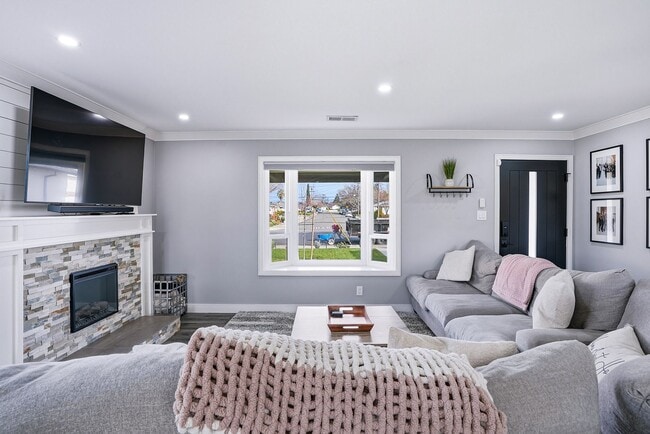 Building Photo - 3BR Livermore Home for Rent | Updated Kitchen | Near Downtown | $4,000/mo