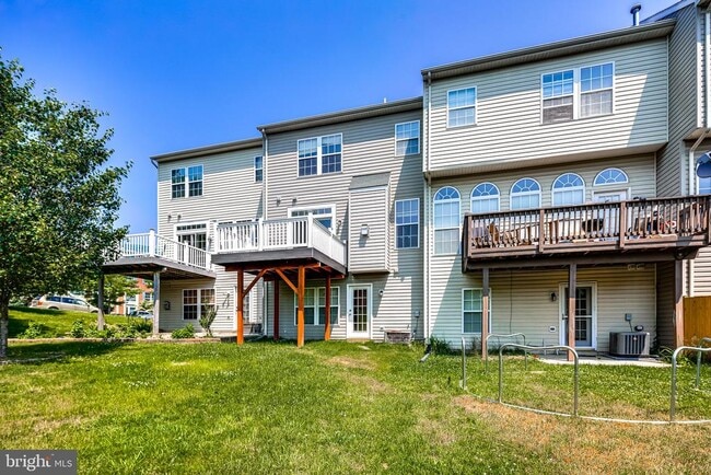 Building Photo - 2702 Snowmill Ct