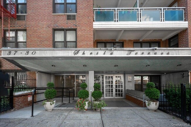 Building Photo - 37-30 73rd St