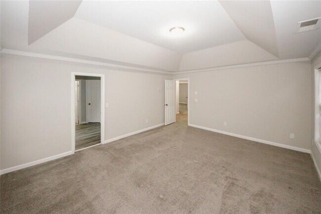 Building Photo - 365 Hunt Creek Dr