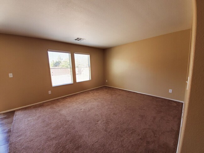 Building Photo - ACCEPTS SECTION 8 - BEAUTIFUL MUST SEE 3BD/2BA IN SOUTHWEST