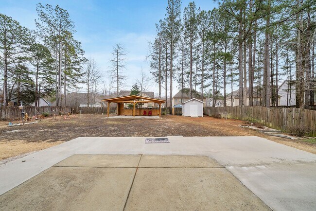 Building Photo - 3532 Bunting Dr