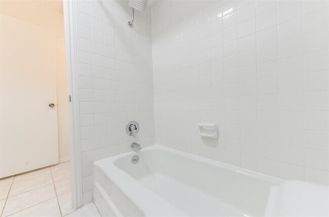 Building Photo - 14341 Misty Meadow Ln