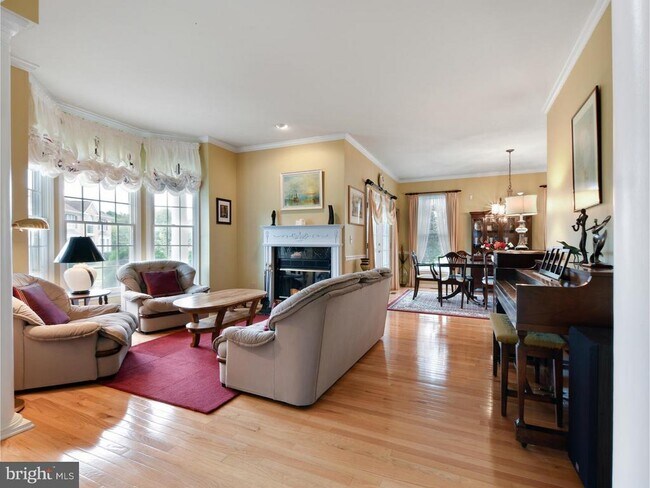 Building Photo - 27 Bodine Dr