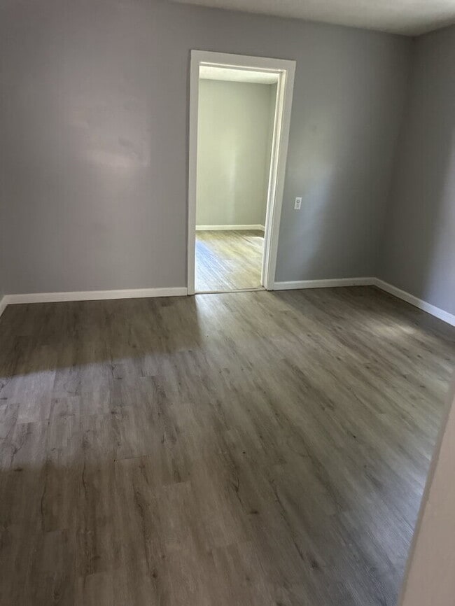 Building Photo - 3 Bedroom 1 Bathroom Jonesville SC