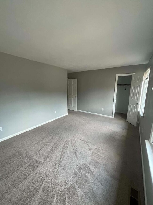 Building Photo - 1041 Wickford Ct