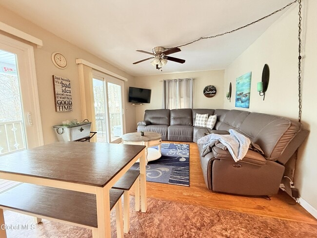 Building Photo - 23 Hillcrest Dr