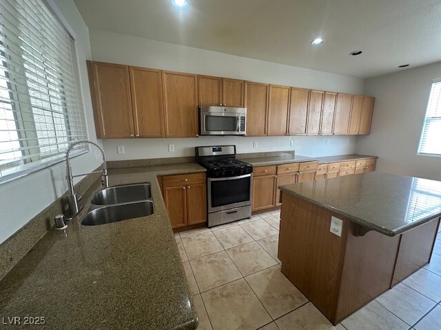 Building Photo - 7561 Bright Eyed Ct