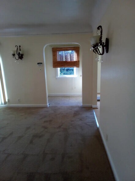 Building Photo - 1426 Amador St