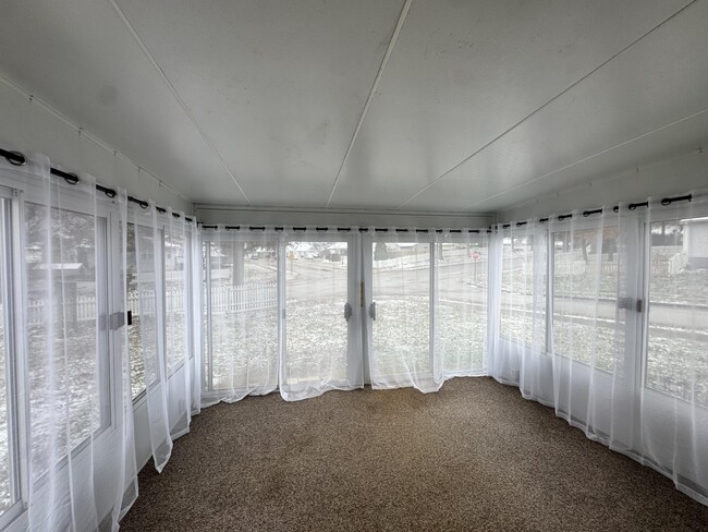 Building Photo - 4228 Hampton Ridge