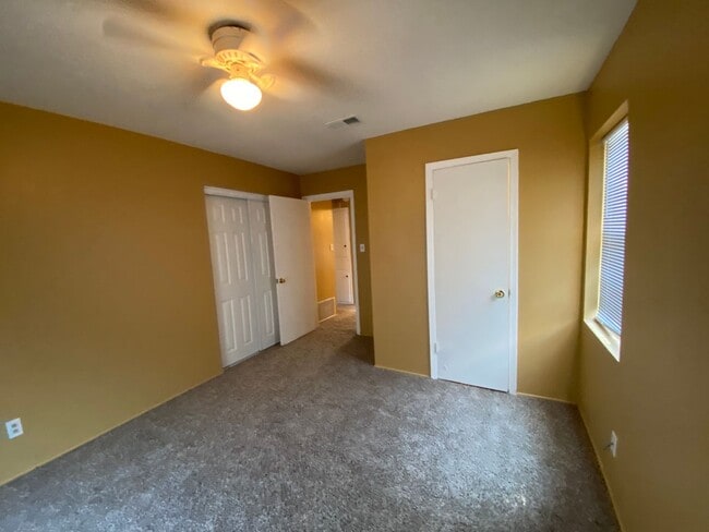Building Photo - Freshly Renovated 3 Bedroom Home for Lease in North Shreveport