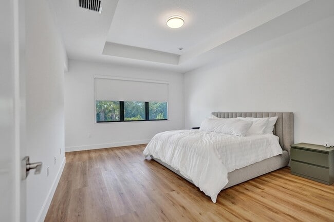 Building Photo - 9140 Silver Marsh Ln