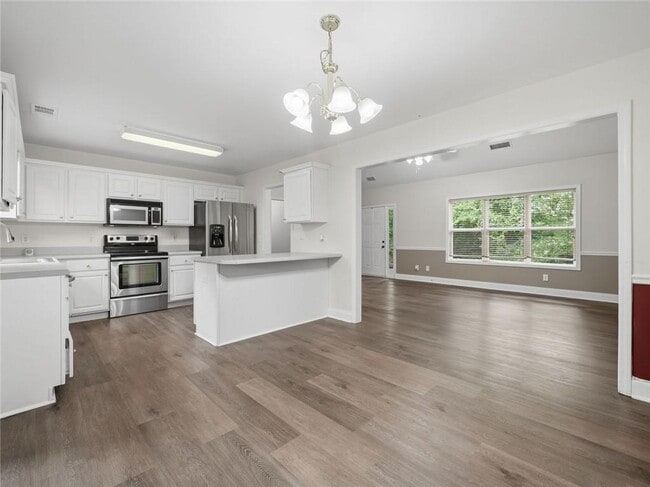 Building Photo - 166 Cove Hill