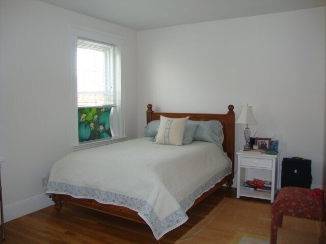 Building Photo - 1699 Cambridge St