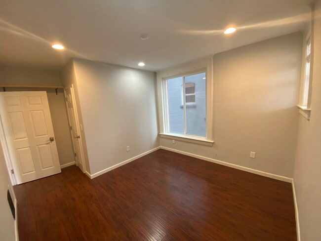 Building Photo - 1369 North Ogden Street