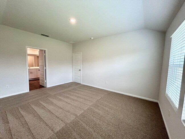 Building Photo - New 4 Bd 2 Ba Home Available for Move In!