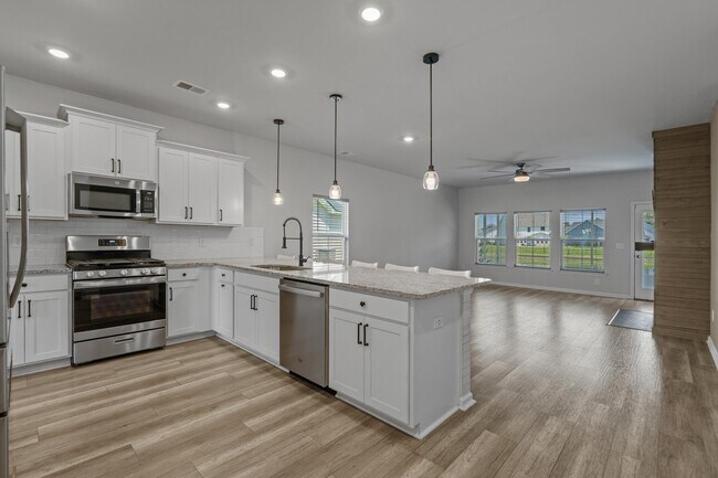 Building Photo - 135 Empyrean Cir