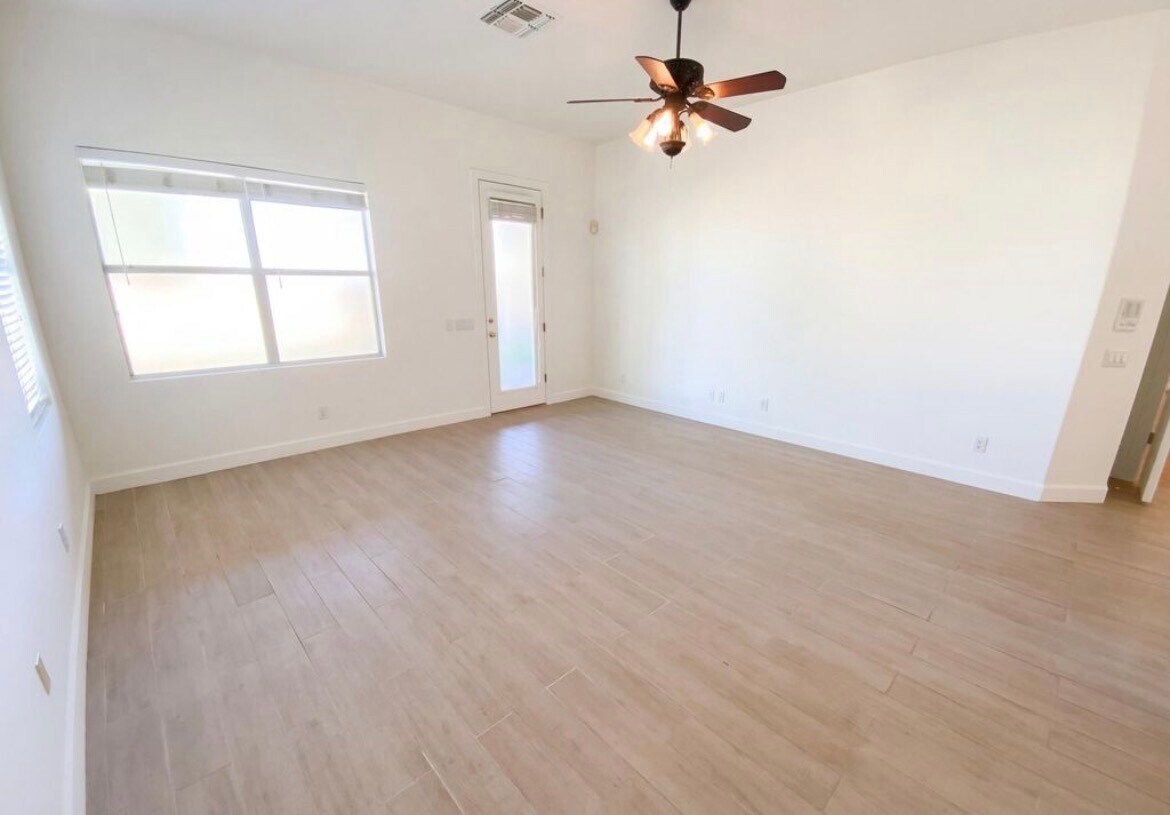 Building Photo - 7920 N 175th Ave