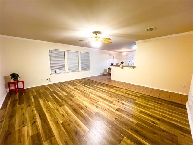 Building Photo - 2900 Bluffs Ct